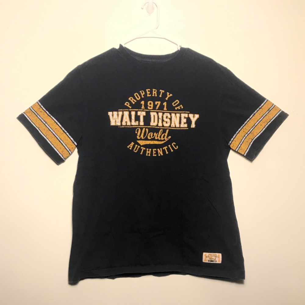 Walt Disney world authentic shirt men’s large
